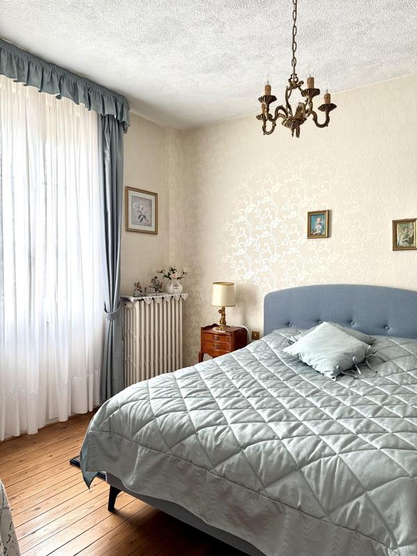 Maison traditionnelle - 140 m² - 6 pièces