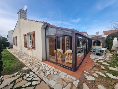 Maison - 102 m² - 4 pièces