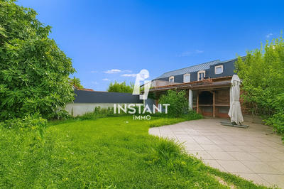 Maison - 266 m² - 7 pièces