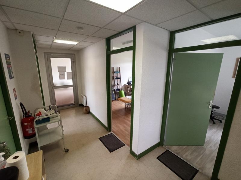 Local commercial - 295 m²