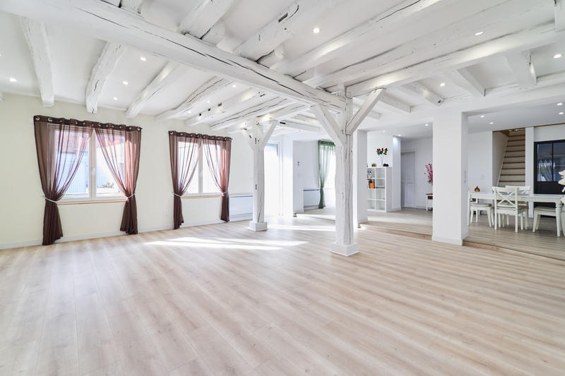 Maison - 188 m² - 7 pièces