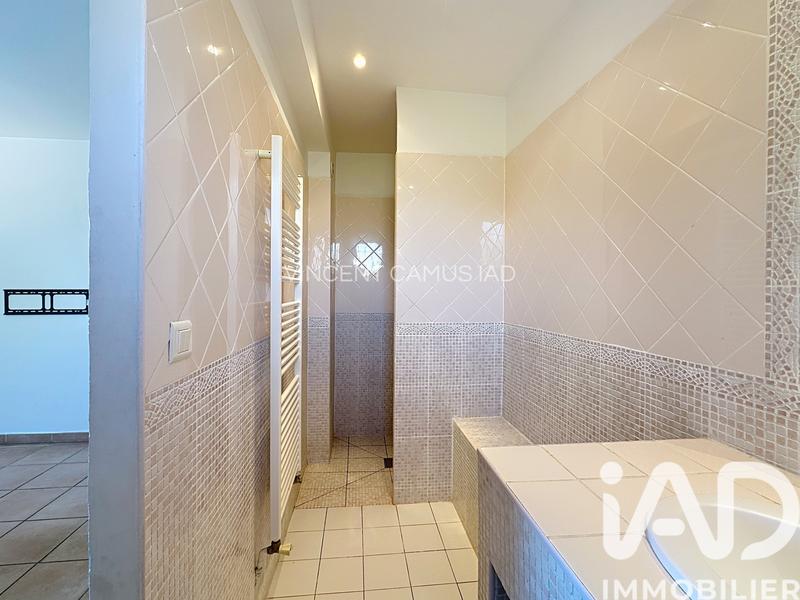 Maison - 178 m² - 6 pièces