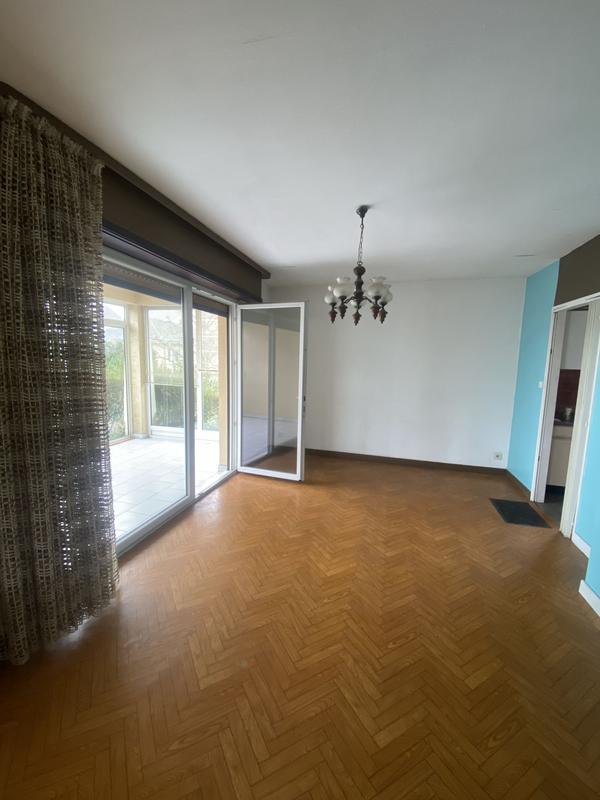 Maison - 207 m² - 9 pièces