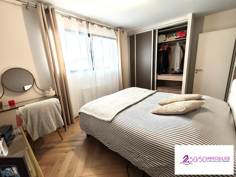 Maison contemporaine - 177 m² - 6 pièces