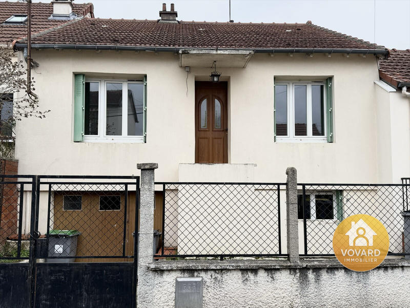 Maison - 93 m² - 4 pièces