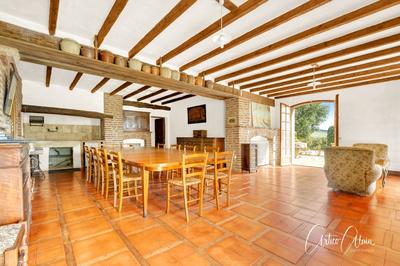 Propriété - 326 m² - 10 pièces