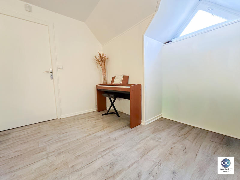 Maison - 147 m² - 7 pièces