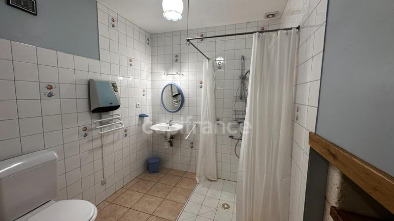 Maison - 313 m² - 10 pièces