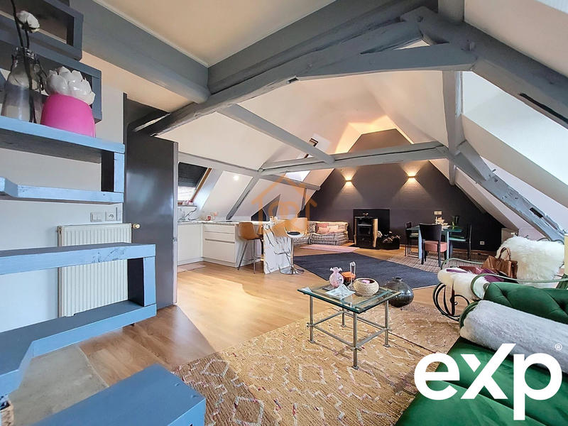 Appartement - 108 m² - 6 pièces