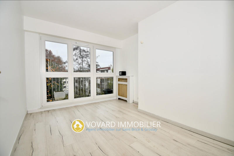 Appartement - 96 m² - 5 pièces