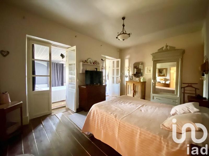 Maison - 209 m² - 7 pièces