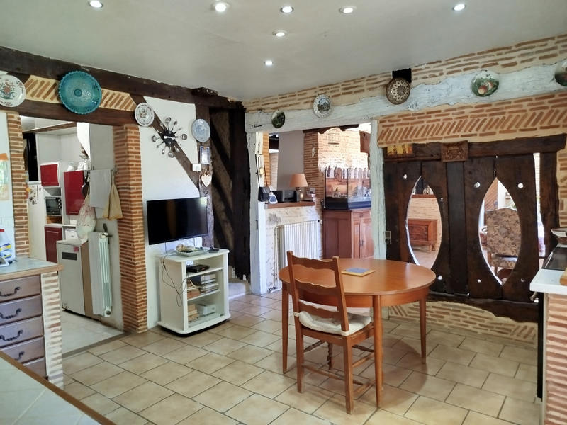 Maison - 215 m² - 6 pièces