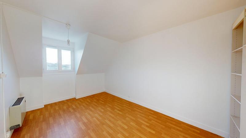 Appartement - 96 m² - 5 pièces
