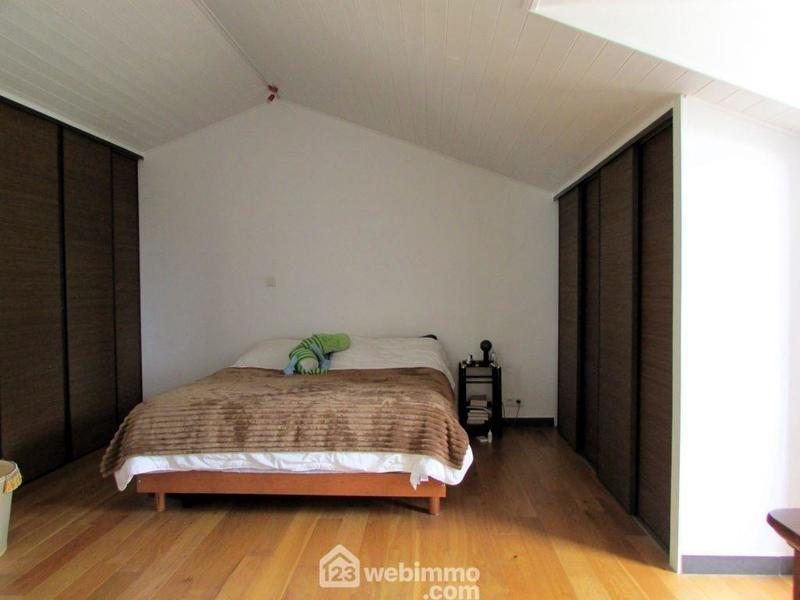 Maison - 245 m² - 8 pièces