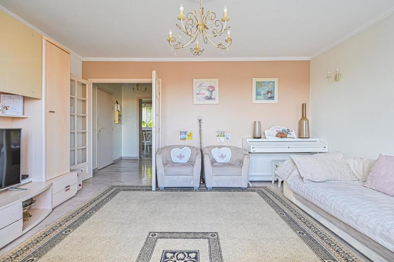 Appartement - 85 m² - 4 pièces