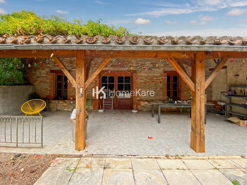 Maison - 240 m² - 7 pièces