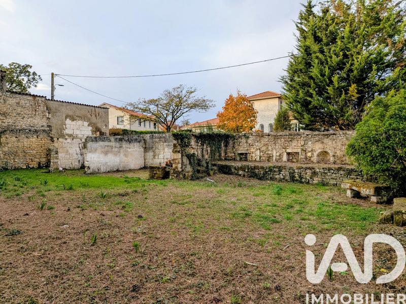 Maison - 235 m² - 10 pièces