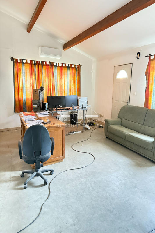 Maison - 400 m² - 3 pièces