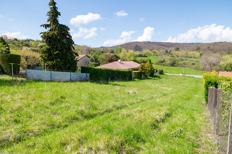 Terrain constructible - 1 000 m²