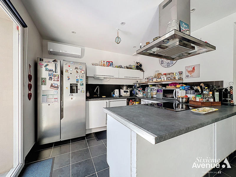 Maison - 95 m² - 5 pièces