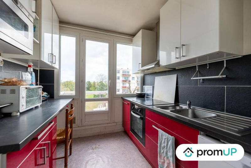 Appartement - 80 m² - 4 pièces