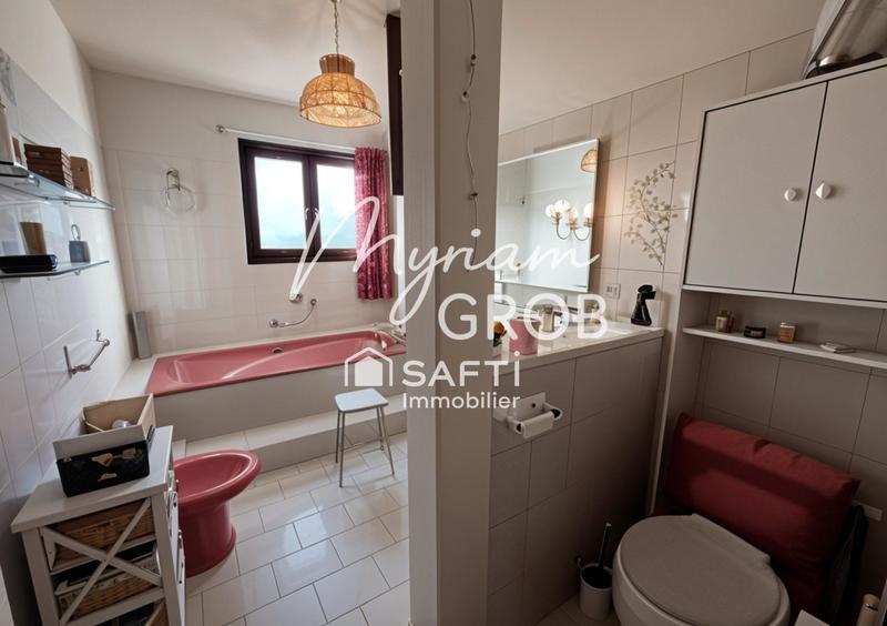 Maison - 90 m² - 3 pièces