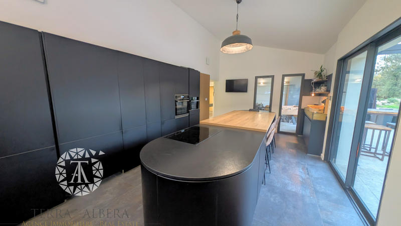 Villa - 150 m² - 5 pièces