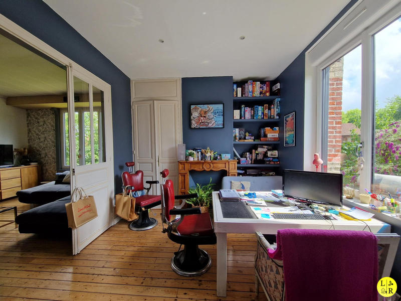 Maison - 248 m² - 9 pièces