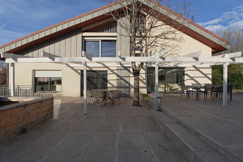 Maison d'architecte - 244 m² - 8 pièces