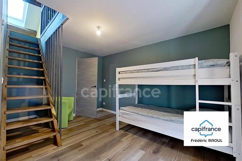 Propriété - 169 m² - 5 pièces