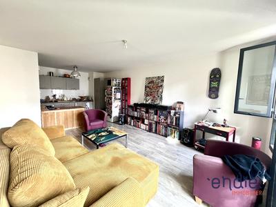 Appartement - 49 m² - 2 pièces