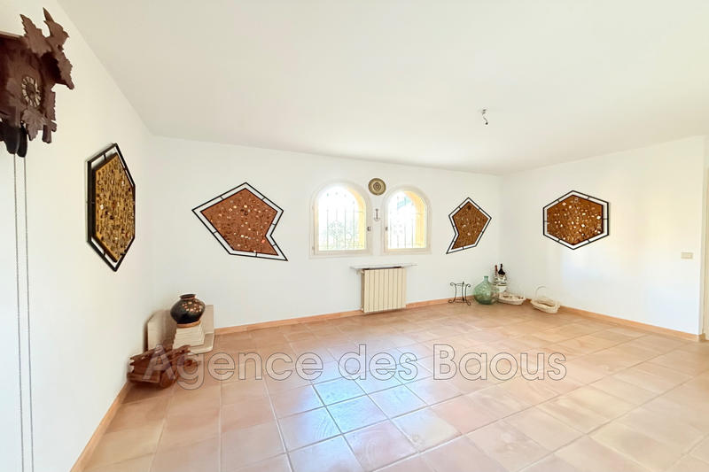 Maison - 204 m² - 6 pièces