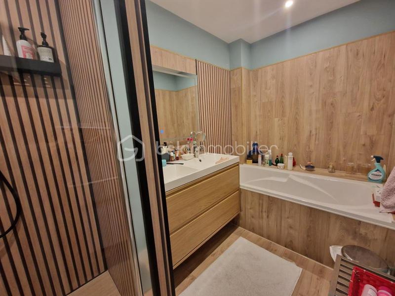 Appartement - 140 m² - 4 pièces