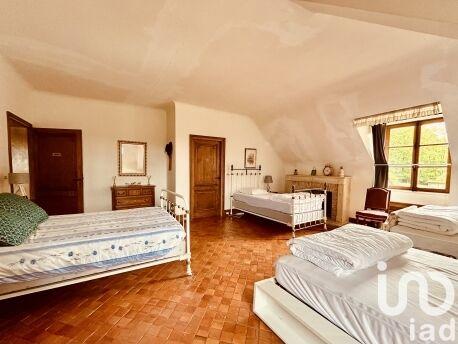 Maison - 404 m² - 5 pièces