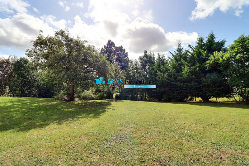 Maison traditionnelle - 141 m² - 5 pièces