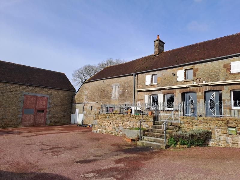 Maison ancienne - 160 m² - 6 pièces