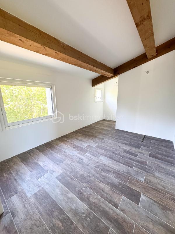 Villa - 167 m² - 6 pièces