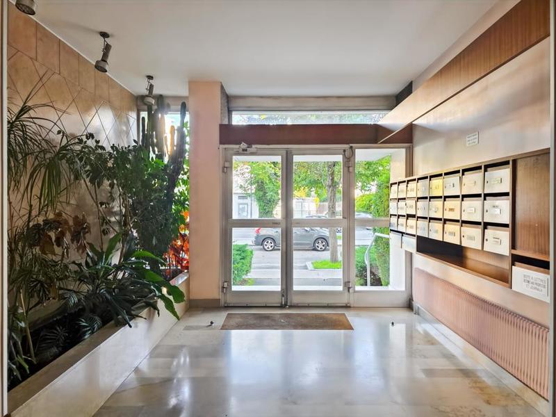 Appartement - 99 m² - 4 pièces