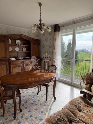 Maison - 90 m² - 6 pièces