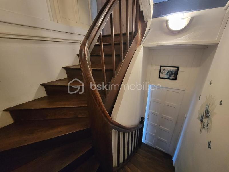 Maison en pierre - 239 m² - 10 pièces