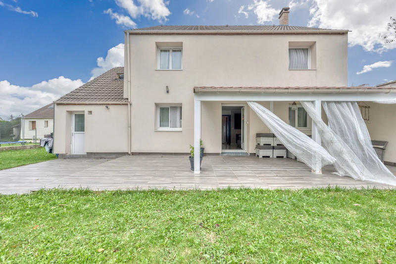 Maison - 162 m² - 7 pièces