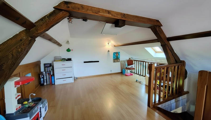Maison - 210 m² - 7 pièces