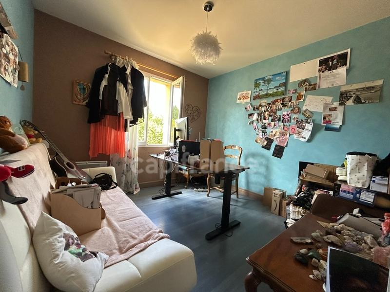 Maison - 170 m² - 10 pièces