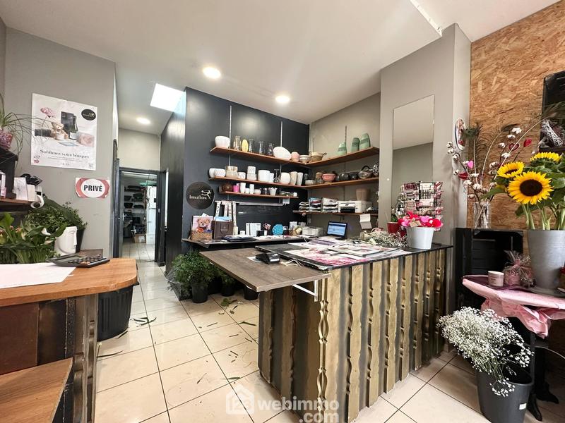 Local commercial - 89 m² - 3 pièces