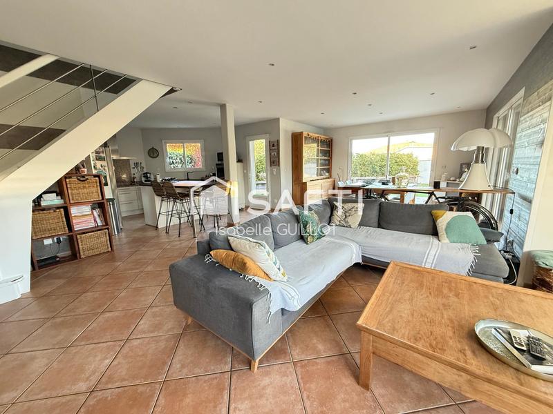 Maison - 180 m² - 6 pièces