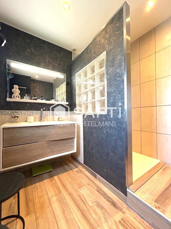 Maison - 92 m² - 5 pièces