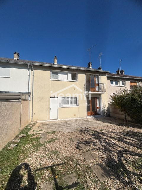 Maison - 86 m² - 4 pièces