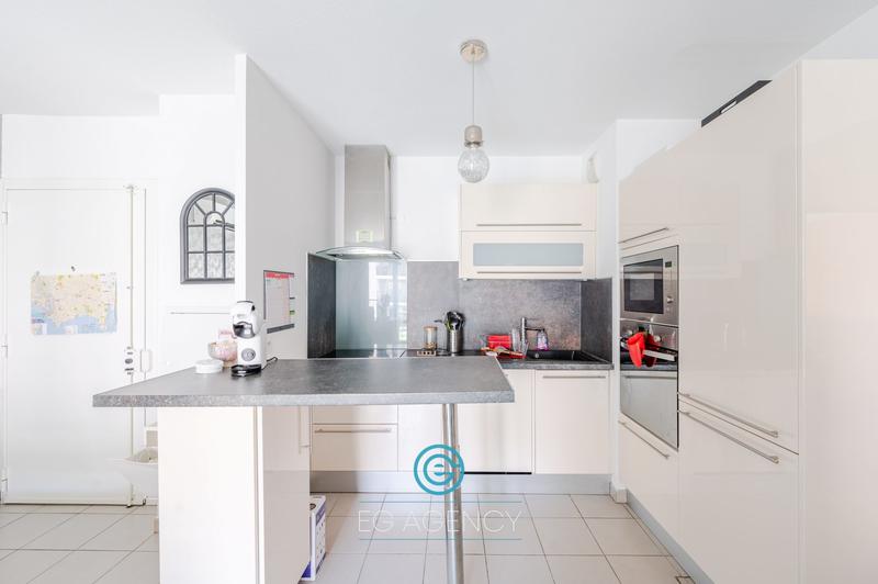 Appartement - 60 m² - 3 pièces