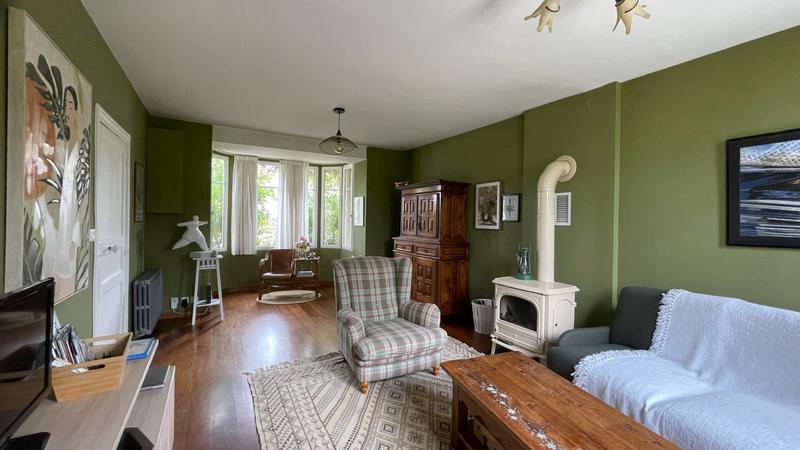 Maison - 102 m² - 6 pièces