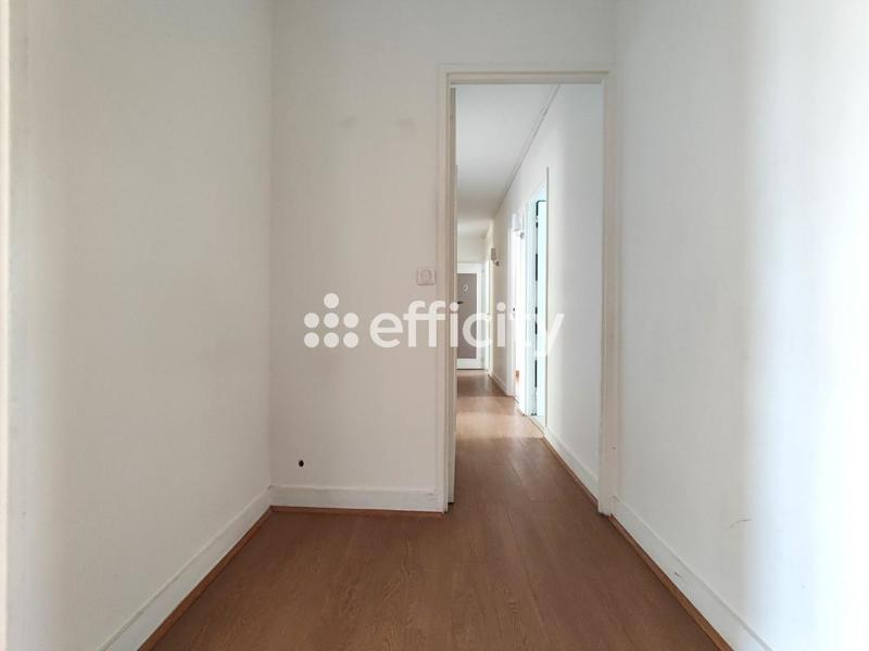 Appartement - 100 m² - 5 pièces